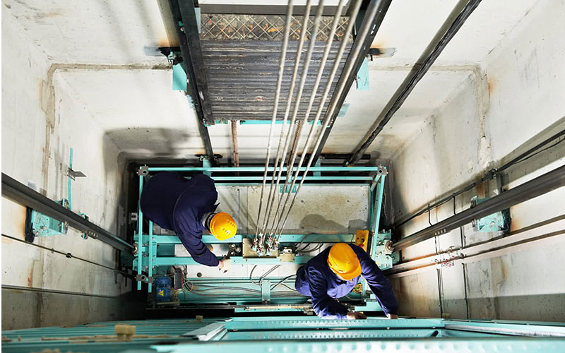 Elevate-Your-Expectations-Unveiling-Pakistans-Top-Lift-Consultants