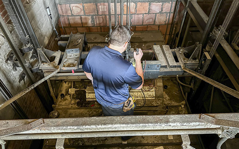 Factors to Consider Before Hiring an Elevator Consultant