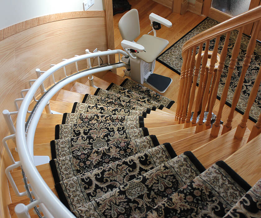 Key Functional Features of Modern Chair Lift System in Private Properties