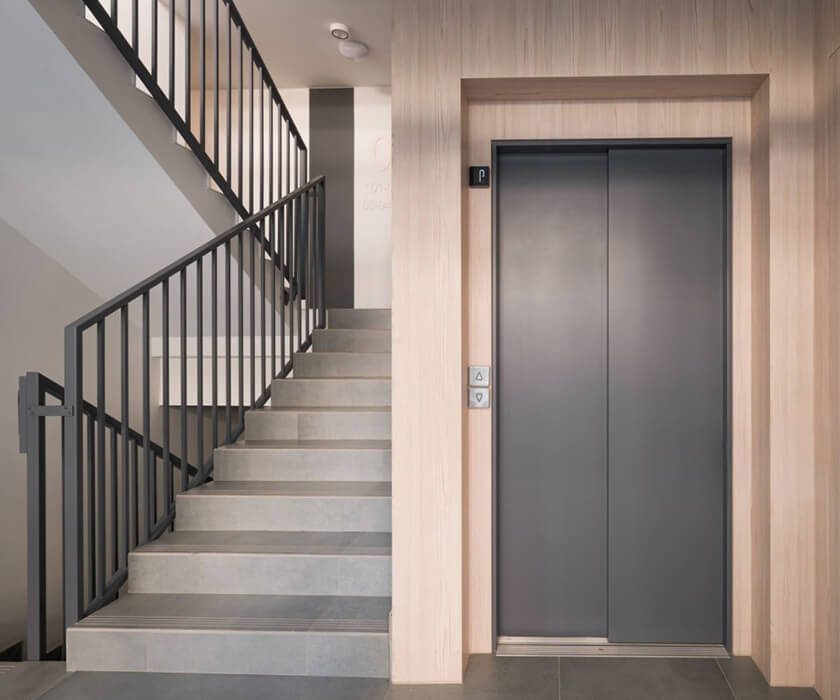 Why Hire a Hydraulic Lift Installation Company for Modern Building Requirements?